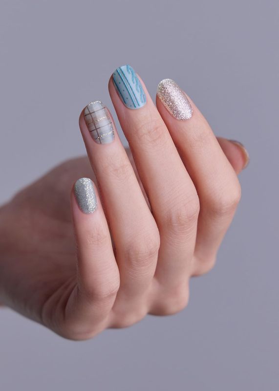 ohora Semi Cured Gel Nail Strips (N Fuzzy Sweater) - Blue &amp; Gray, Works with Any UV/LED Lamps, Salon-Quality, Long Lasting, Easy to Apply &amp; Remove - Includes 2 Prep Pads, Nail File &amp; Wooden Stick