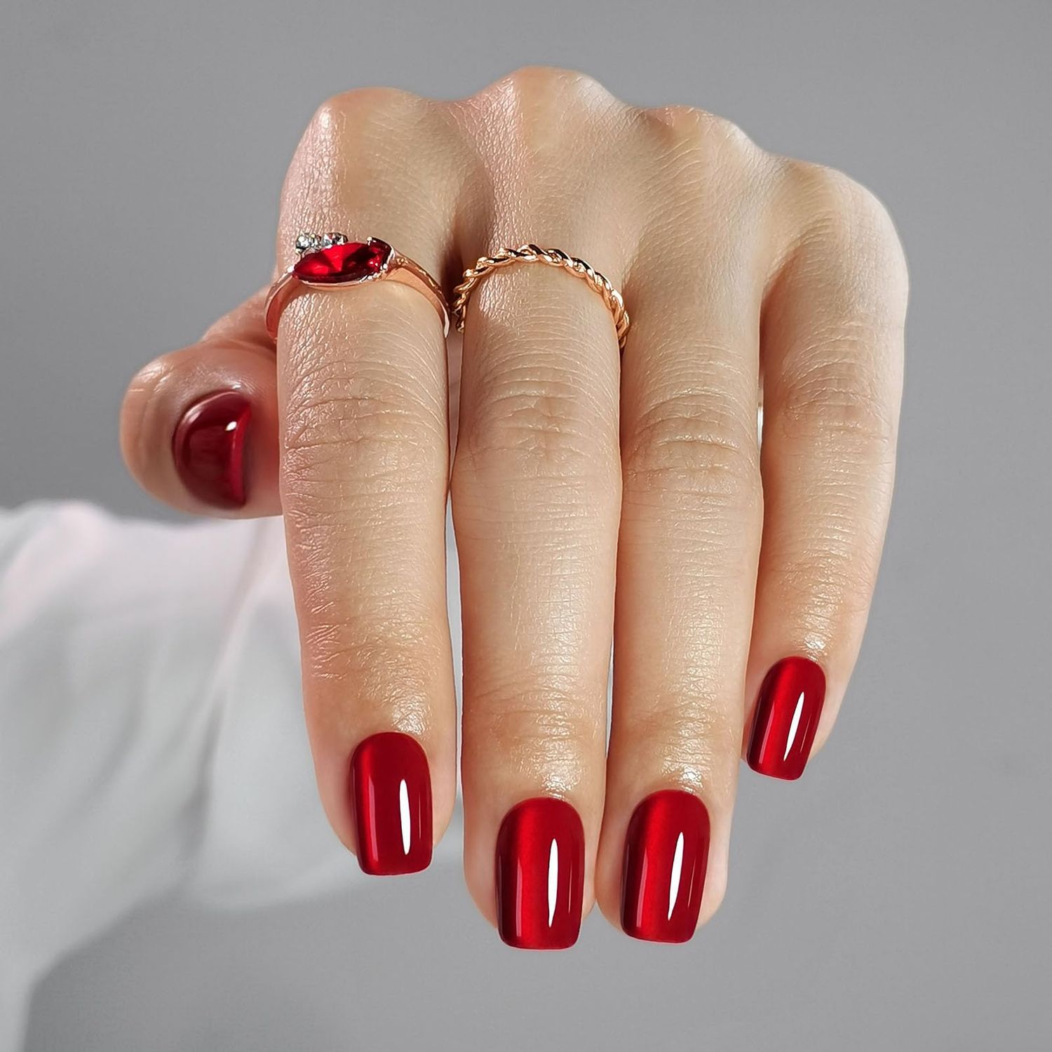 SHANGMENG Red Cat Eye Press on Nails Square - Soft Gel Press on Nails Short for Women Gift, Fit Perfectly &amp; Natural Stick on Nails with Glue in 16 Sizes - 32 Reusable Fake Nails, Bright Red