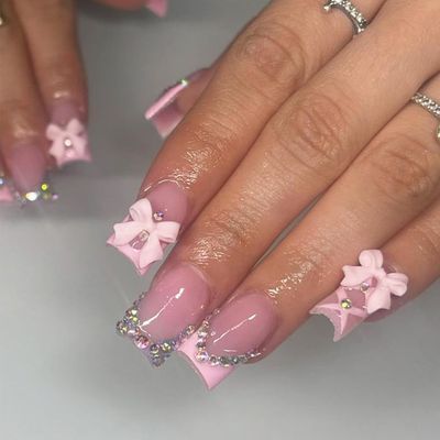 24Pcs Handmade Press on Nails Short Square with Charms Pink Bow Fake Nails French Nails Press ons 3D Rhinestone Sparkling Design Cute Bow Stick on Nails Tip Shiny for Women Daily Wear