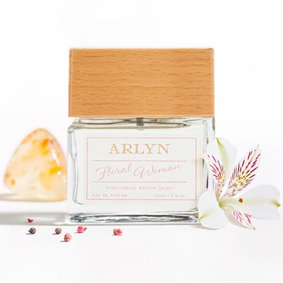 ARLYN Floral Woman Eau De Parfum Inspired by Victor &amp; R. Flowerbloom, Perfume for Women, Luxury Fragrance - Vegan, Cruelty-Free, and Eco-Conscious (1.7oz / 50ml)