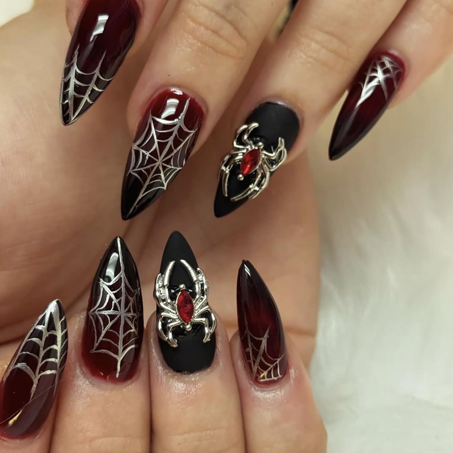 24 Pcs Reusable Almond Press on Nails Halloween Fake Nails Medium False Nails with Spider Web &amp; 3D Spider Design Stiletto Nails Goth Nails Press ons Full Cover Stick on Nails for Women Handmade Nails