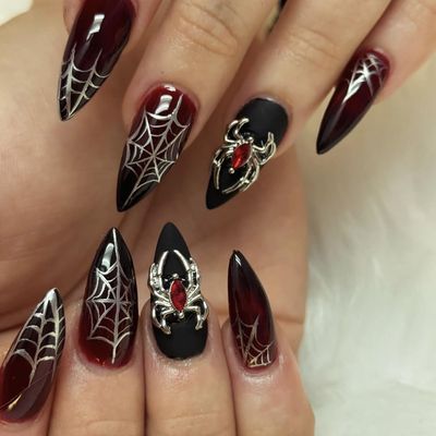 24 Pcs Reusable Almond Press on Nails Halloween Fake Nails Medium False Nails with Spider Web &amp; 3D Spider Design Stiletto Nails Goth Nails Press ons Full Cover Stick on Nails for Women Handmade Nails
