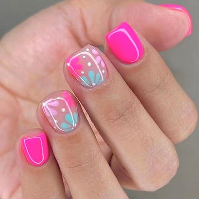 WAFOLOZE Press On Nails Short, Acrylic Nails Press on, Short Square Press on Nails Fake Nails Glossy Red False Nails with Blue Pink Flowers Press ons Design Artificial Stick on Nails for Women 24Pcs
