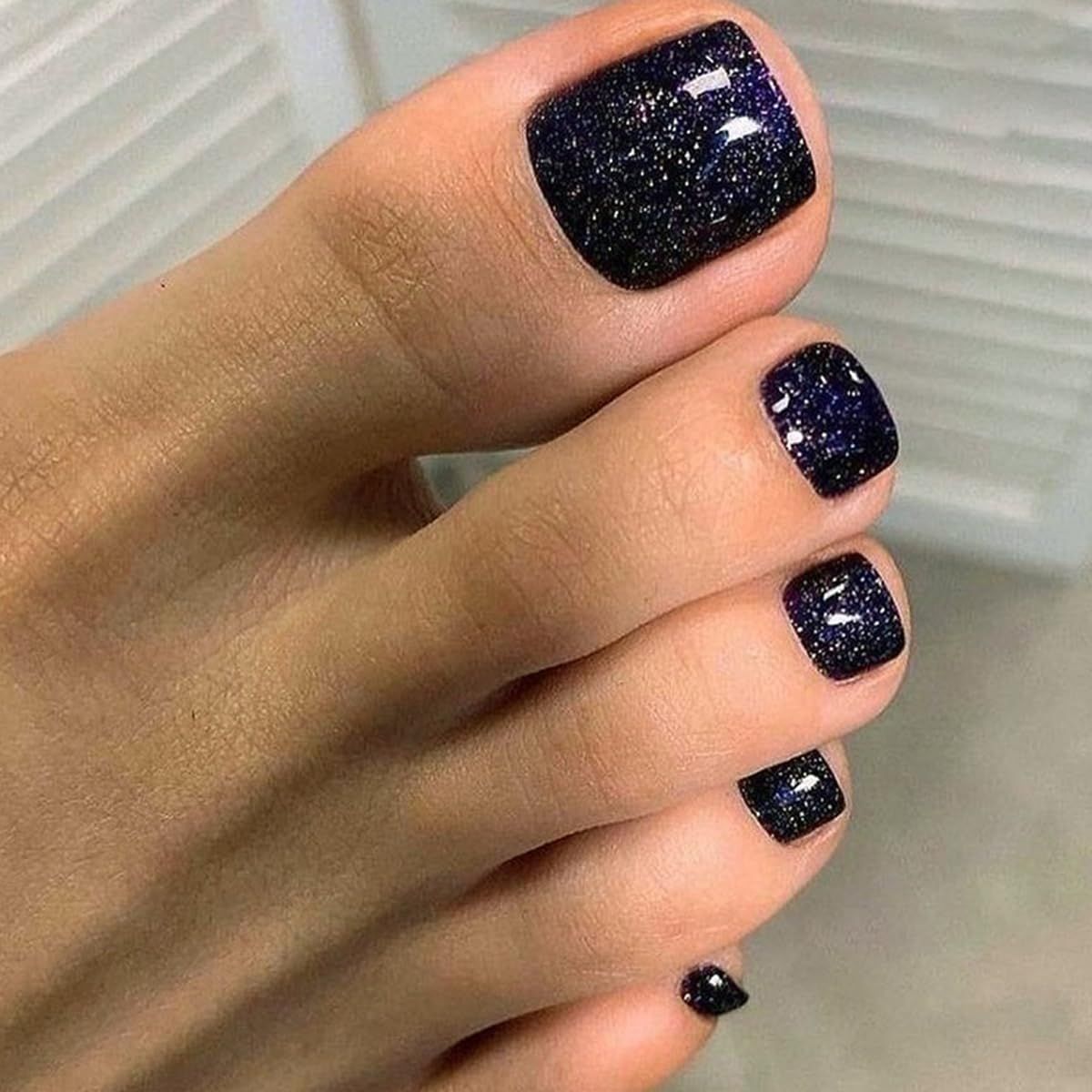 AkiliBIELY Bling Black Press on Toenails for Women Glitter Toe Nail Press ons Fantasy Fake Toe Nails Artificial Acrylic Full Cover Classy Toenails Square Glue on Toe Nails for wedding KLD878