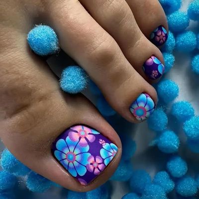 Blue Press on Toenails Short Square Fake Toenails Flower Stick on Toenails Spring Summer Glue on Toenails Full Cover Artificial Acrylic False Toenails Matte Toenails Reusable Nails Kit for Women 24Pcs