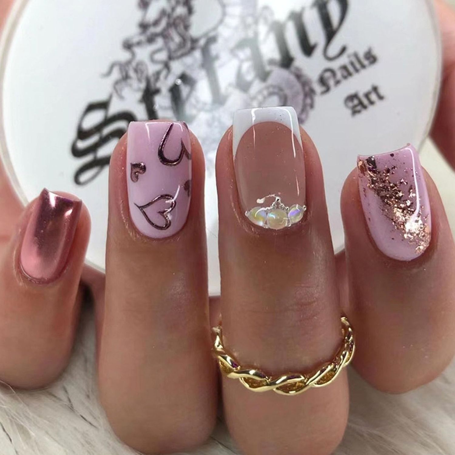 GXOIPNS Press on Nails Short Square Fake White French Tip False with Heart Designs Pink &amp; Nude Acrylic Glossy Artificial Gold Glitter Rhinestones Glue for Women 24Pcs