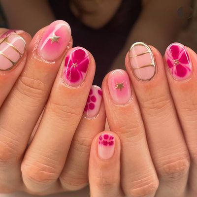 Almond Shaped Press on Nails Flower Fake Nails Glossy Acrylic Nails Spring Summer Glue on Nails Full Cover False Nails with Floral Star Design Cute Artificial Nails Reusable Stick on Nails for Women