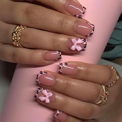Leopard Print French Tip Press on Nails Square Fake Nails 3D Resin Bow Charm Designs False Nails Glossy Nude Pink Full Cover Acrylic Stick on Nails for Women Girls DIY Manicure Decoration 24Pcs