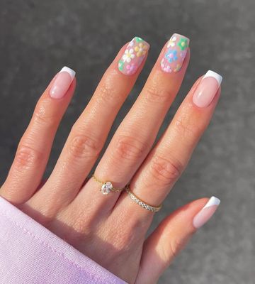 24 Pcs Acrylic Press on Nails Short, Glue on Nails for Women, Fake Nails with Glue (Pink Flower French)