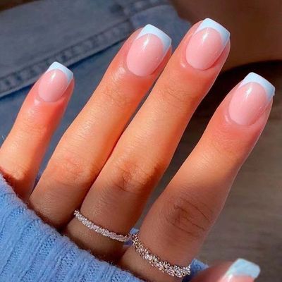 DANMANR Medium Press on Nails Full Cover Fake Nails Acrylic Stick on Nails False Nails for Women and Girls (French blue medium nails)