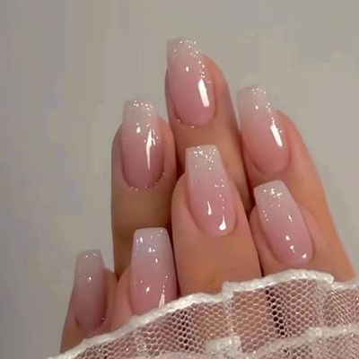 Hrnsnails Coffin Press On Nails Medium Fake Nails with Ombre&amp;Glitter Nail Press Ons Design, Artificial False Nails Stick On Nails for Women-30Pcs