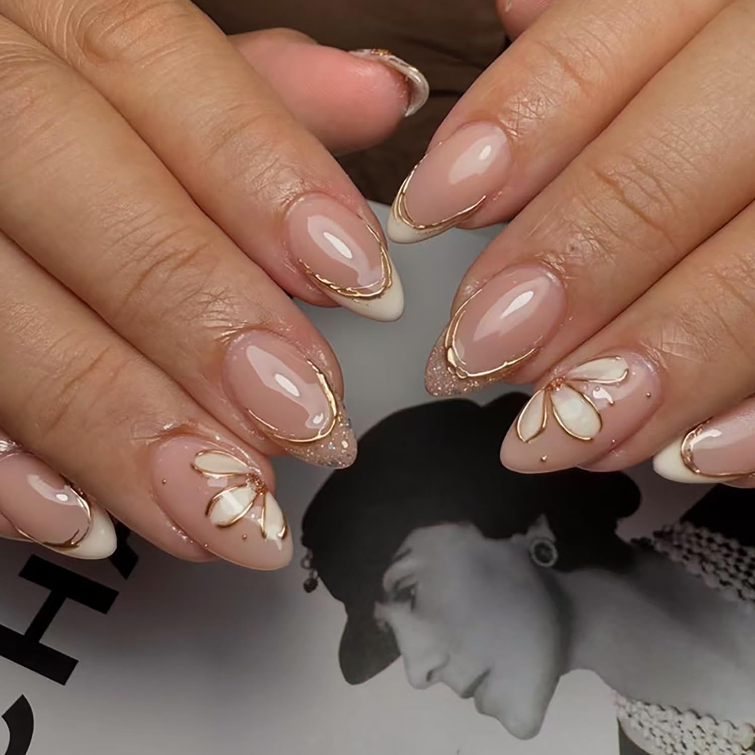 24Pcs Almond Press on Nails French Tip Fake Nails Flower Glue on Nails Medium Length Artificial False Nails Nude Pink Round Head Almond Acrylic Nails Glossy Full Cover Stick on Nails for Women