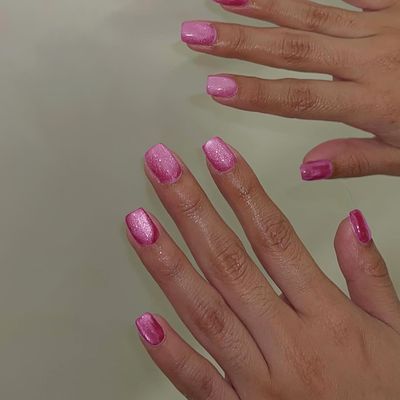 SXVME Short Press On Nails Square - Cat Eye Hot Pink Fake Nails Acrylic Press ons Glue on Nails Opaque Glitter Short False Nails in 30 Pcs for Women