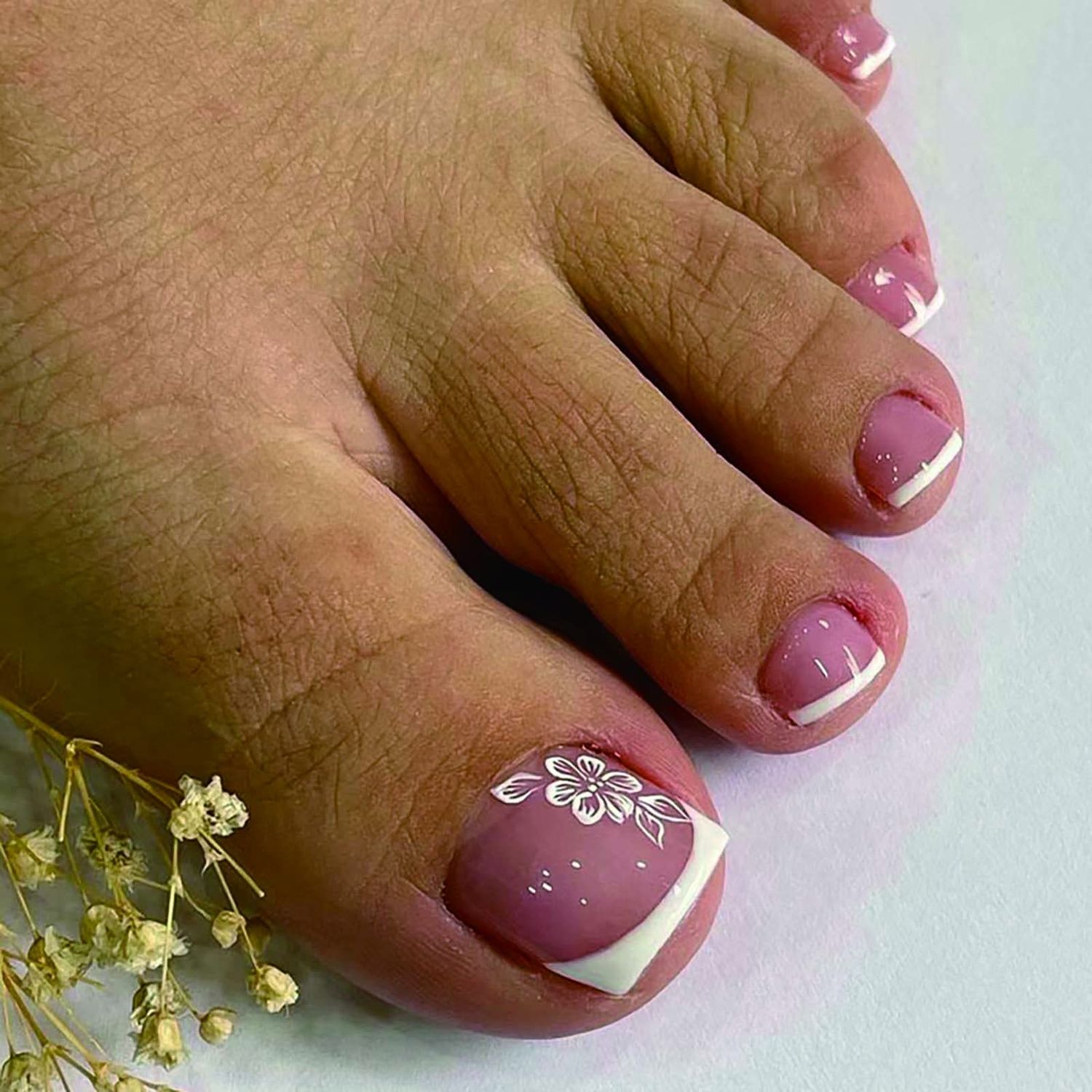 Sunjasmine 24 Pcs Glossy Acrylic Press-on False Toenails, 0-9 Sizes, French Style, Pink Floral Pattern, Easy DIY Home Nail Salon, 1 Count, 1 Set