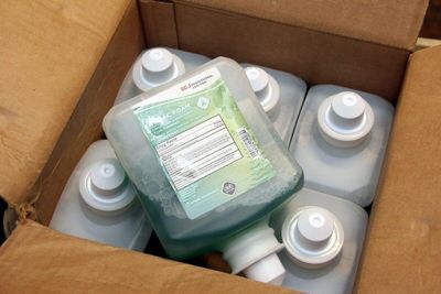 SCJ Deb Stoko Refresh AntiBac foam Antibacterial handwash ANT1L 1 liter Box of 6