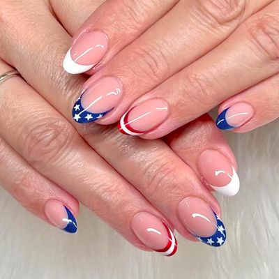 4th of July Press on Nails Short Almond Fake Nails with Star Designs White Blue Red French Tip Glue on Nails Press ons Independence Day False Nails Full Cover Nails for Women Girls Manicure 24Pcs