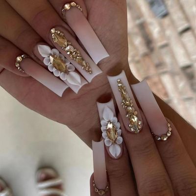 DANMANR Gradient Press on Nails Matte Fake Acrylic Long Nude Nails Square Flower Full Cover Fake Nails for Women and Girls 24PCS