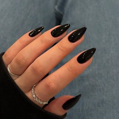 KQueenest 48 Pcs Almond Press on Nails Medium Length,Press on Black Nails,Solid Color Medium Fake Nails Acrylic,Stiletto Nails Glue on,Long-Lasting Gel Stick on Nails for Women Finger Decoration