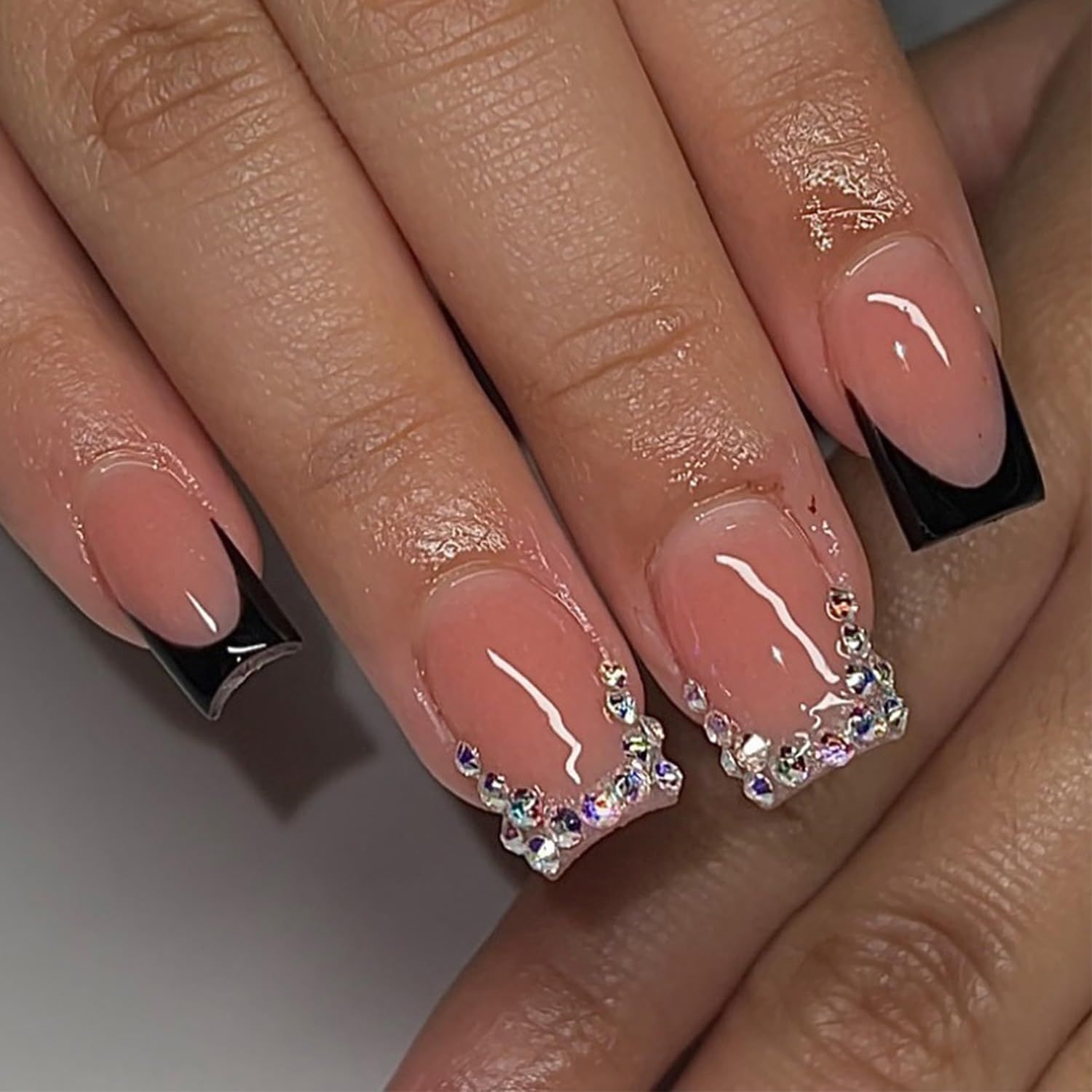 24Pcs Black French Tip Press on Nails Short Square Fake Nails with Silver Rhinestones Nail Tips Design Nude False Nails Full Cover Artificial Glue on Nails Reusable Stick on Nails for Women DIY Salon