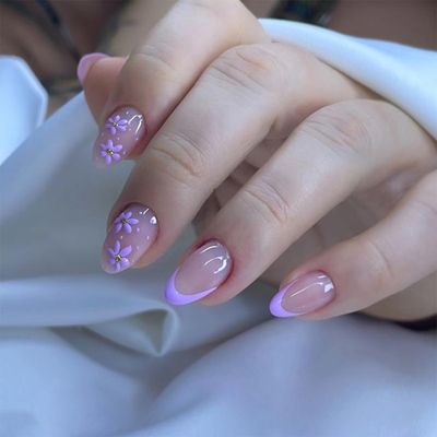 30Pcs Short Almond Press on Nails Purple Flower Fake Nails French Tip Acrylic Glossy False Nails Floral Design Reusable Glue on Nails Nude Full Cover Stick on Nails DIY for Women Girls