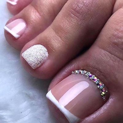 WAFOLOZE Short Toe Nail Press Ons, Glossy Glitter &amp; Rhinestone Design, Artificial French Tip Toe Nails 24 Pcs