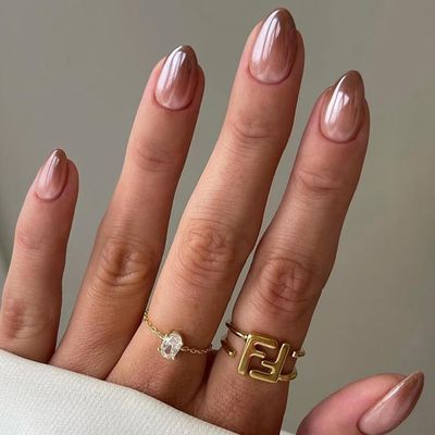 24Pcs Brown Press on Nails Short Almond Fake Nails Fall Gloss Acrylic Nails French Gradient False Nails Petite Artificial Nails Full Cover Stick on Nails Reusable Artificial Nails for Women Girls