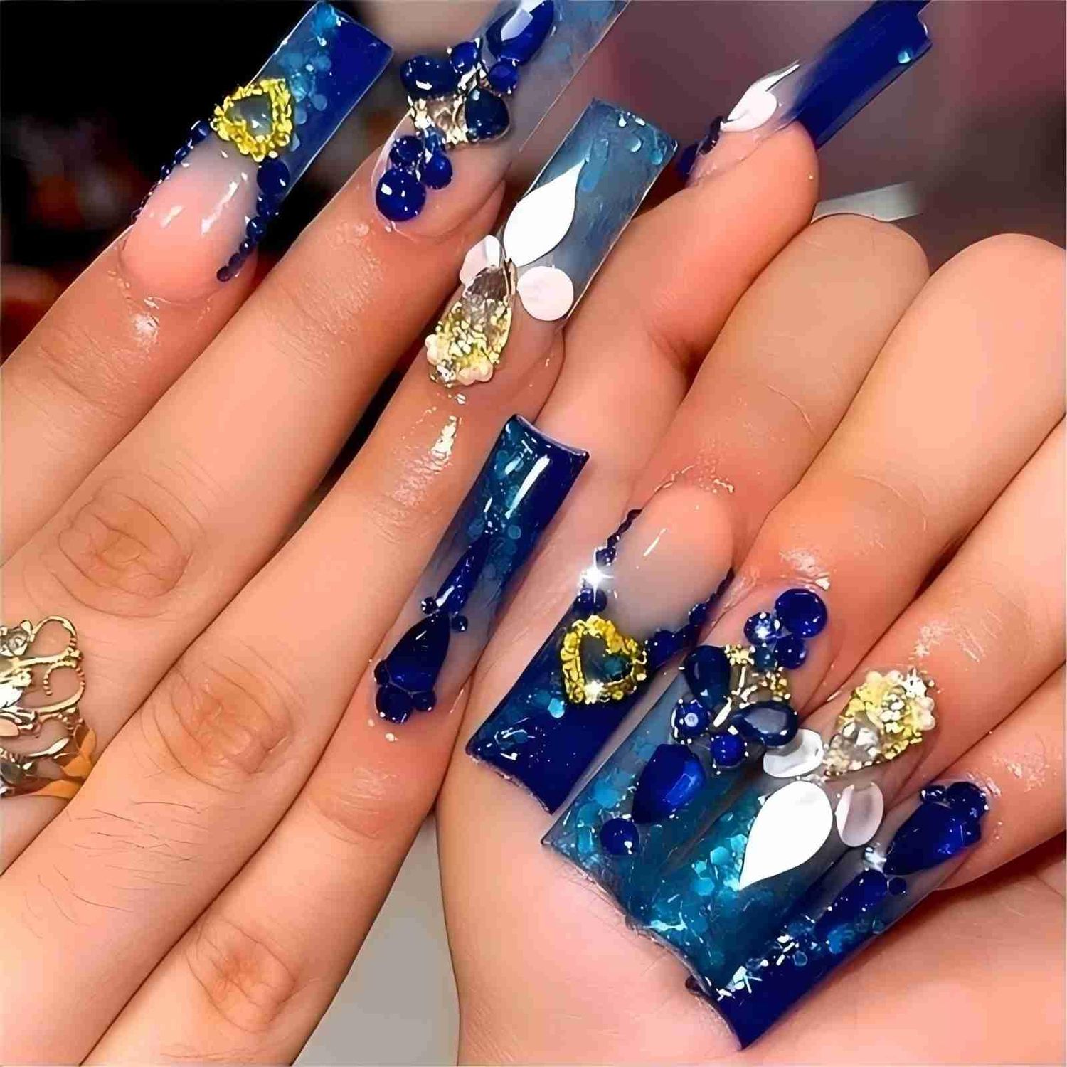 Rchovsam xl Royal Blue Press on Nails Long Square Fake Nails with Royal Blue Butterfly Diamond Designs False Nails Blue Stick on Nails Full Cover Artificial Nails Gift for Women 24pcs