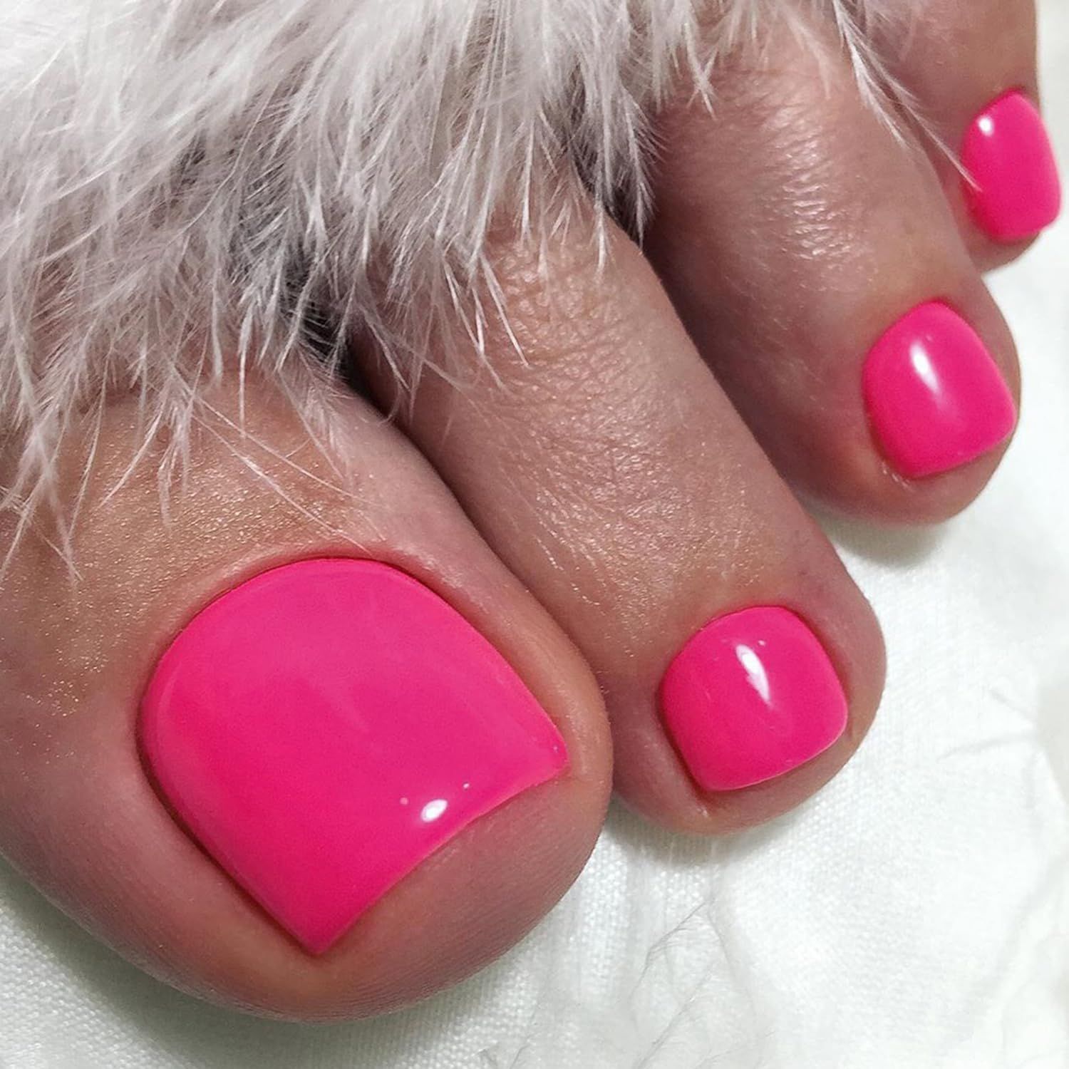 Kikmoya Hot Pink Press on Toenails Short Square Fake Toenail Artificial Summer Glossy Acrylic Stick on Beach False Toes Nail for Women in 15 Size - 30pcs Toe Nails Kit