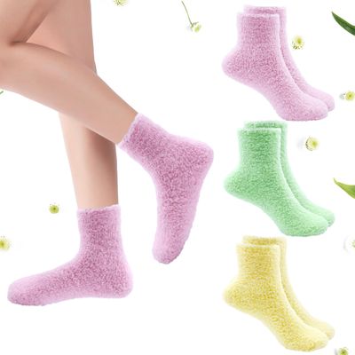 3 Pairs Aloe Moisturizing Socks for Dry Cracked Feet, Sleeping Fuzzy Non-Slip Lotion Socks for Women Men Spa, Foot Care for Repairing Softening Dry Cracked Heel