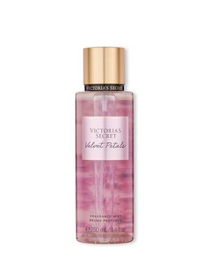 Victorias Secret Ladies Velvet Petals 8.4 oz Body Mist 667556489989