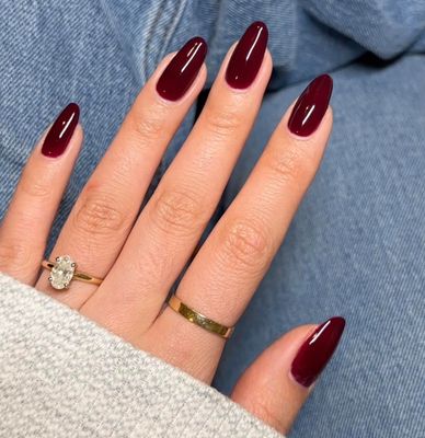 DND Gel Polish Set, Brown Collection, UV/LED Gel Polish and Air Dry Nail Lacquer, Matching Chip-Free Polish Duo, 751 Cherry Mocha, 0.5 Fl Oz