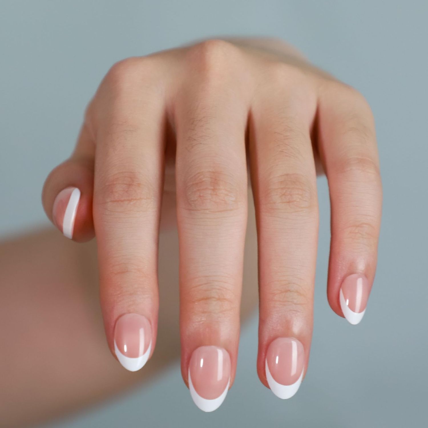 LY LANYOS Press On Nails Short Almond, Fake Nails, Glue on Nails, Reusable Supremely Fit Glossy Stick on nails with Nail Glue in 16 Sizes, 32 Pcs, White French