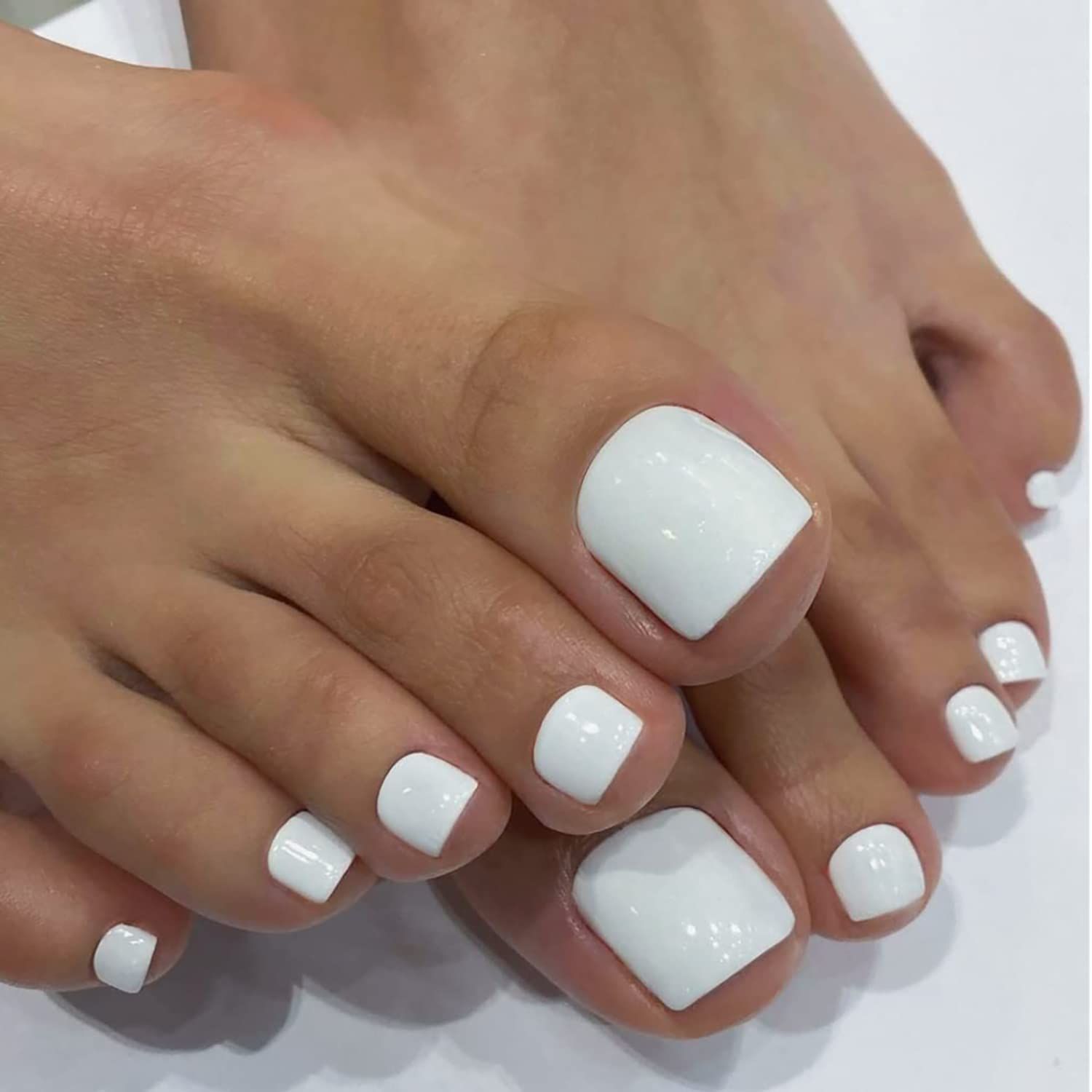 KSTBJN White Press-on Square Fake Toenails - Gloss Glue, Full Cover, Solid Color Acrylic - Cute Short False Toenails, 24Pcs