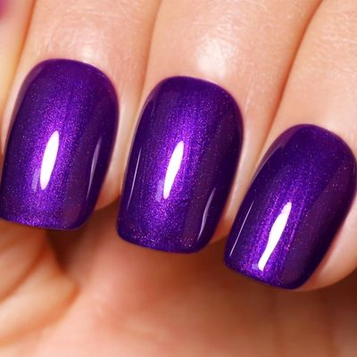 Ozzeal Pearl Gel Nail Polish,Deep Purple Glitter Gel Polish Soak off LED UV Sparkle Shimmer Gels Glitter Nail Polish Fall Winter for Art DIY Manicure 15ML