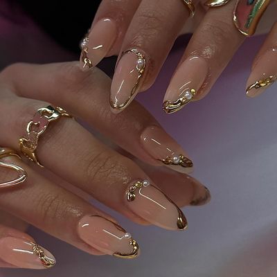 24pcs French Tip Press on Nails Medium Almond Fake Nails with Pearls Rhinestones Design Gold French Line False Nails Full Cover Glue on Nails Glossy Artificial Nails for Women Girl Nail Decoration