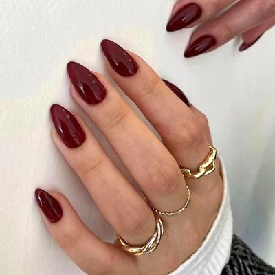 24 Pcs Wine Red Solid Color Fake Nails, Medium Almond Press on Nails, Glossy Acrylic Glue on Nails, Reusable Full Cover Glue on Nails, for Women DIY Manicure Decoration