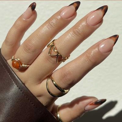 DANMANR Medium Press on Nails Full Cover Fake Nails Acrylic Stick on Nails False Nails for Women and Girls (French leopard print almond nails)