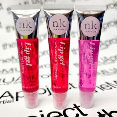 The Make-Up Artist Project 3 Pack Bundle of Assorted Lip Gels - Each set includes CHERRY, STRAWBERRY and BUBBLE GUM- Hydrating Lip Glosses to nourish your lips with Vitamin E, Super Glossy and Thick.
