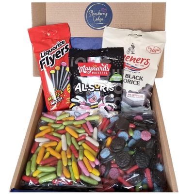 Liquorice - Gift Set Hamper Box Liquorice Allsorts, Torpedoes, Pontefract Cakes, Jelly Spogs, Soft Black, Flyers Licorice Sweets Pick and Mix Sweets for all occasions