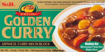 S &amp; B Golden Curry Medium Hot 2 x 110g