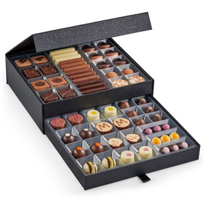 Hotel Chocolat Classic Cabinet 600g - Assortment of 61 Milk, White and Dark Chocolates - Large Chocolate Gift Box for Birthday, Anniversary, Thank You Hotel Chocolat Classic Cabinet 600g - Assortment of 61 Milk, White and Dark Chocolates - Large Chocolate Gift Box for Birthday, Anniversary, Thank You