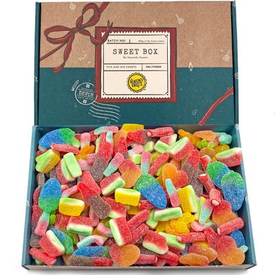 Heavenly Sweets Pick and Mix Sweets Gift Box Fizzy Hamper Premium 850g Sour Gummy Retro Candy Birthday Party Easter Get Well Assortment Pick & Mix Treats Selection Kids Adults