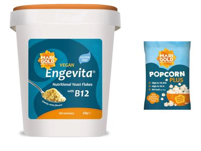 Marigold Engevita Nutritional Yeast Flakes 650g with Vitamin B12 + Free Popcorn - High in B-Complex, Zinc &amp; Fibre, Vegan &amp; Gluten-Free, Cheese-Style Seasoning