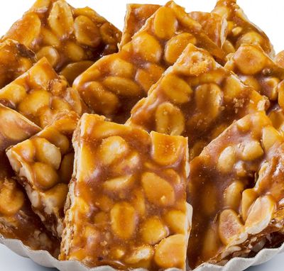 Peanut Brittle 1 Kilo Sharing Bag Original Peanut Brittle - Roasted Peanuts In Caramel Retro Sweets 1 Kilo Sharing Bag by Candy Hive - Timeless Treats, Authentic Flavour