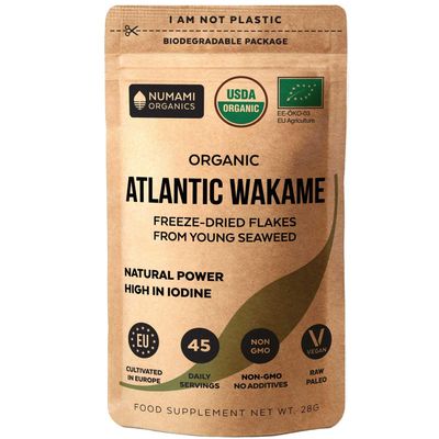 Organic Wakame Flakes - 28 gr. Young Pure Seaweed Grown in North Atlantic. EU Certified and Freeze-Dried Premium Quality. Soft Texture &amp; Mild Taste. 45 Servings