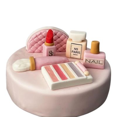 SugArt Edible Makeup Cake Toppers - Set of 6 Perfume, Lipstick, Handbag &amp; More Handmade Cake Decorations for Birthdays &amp; Beauty-Themed Cakes Perfect on Fondant and Icing Cakes Made of Sugar