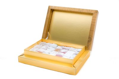 Sweetland London Turkish Delight Assorted - 500g Mixed Tin Containing Strawberry, Orange, Mint, Lemon &amp; Rose Flavours Presented in Beautiful Gift Box Ideal for Sharing