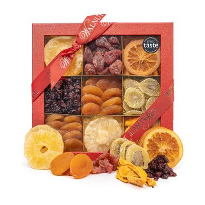 Walnut Tree - Dried Fruit Gift Box - Handpacked in the UK with Pineapple, Strawberry, Orange, Cherry, Apricot, Kiwi, Mango - Vegan, Vegetarian, Halal, Kosher, Gluten Free Diets - 650g