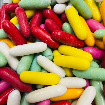 Taveners Liquorice Comfits - 1kg Bulk Bag Classic British Sweets, Crunchy Sugar-Coated Liquorice Candy, Assorted Colours, Retro Confectionery, Perfect for Pick n Mix &amp; Sharing