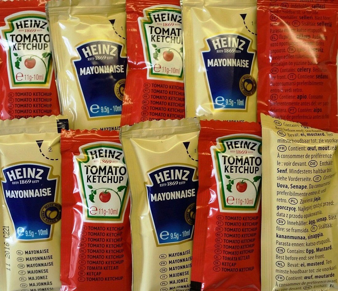Heinz Selection 12 x 11g Ketchup &amp; 12 x 9.5g Mayonnaise (24 sachets)